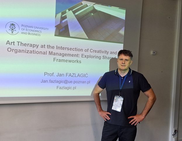 Zdjęcie BETWEEN & BEYOND CREATIVITY and DESTRUCTION – The Role of Art Therapy in Affecting Personal and Social Transformation
